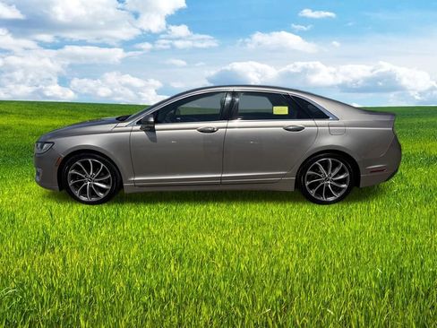 Used 2019 Lincoln MKZ Reserve w/ Reserve Plus Package AWD/4WD image 8