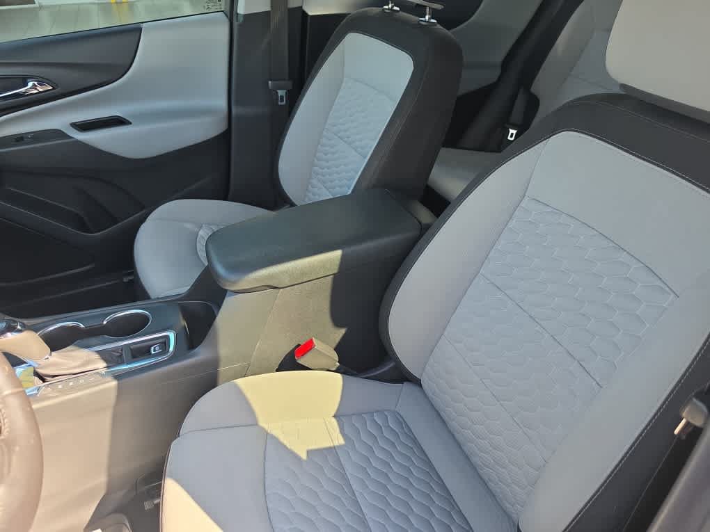 Used 2021 Chevrolet Equinox LT FWD image 23
