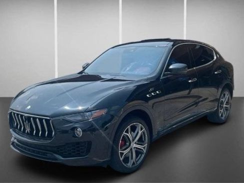 Used 2023 Maserati Levante GT AWD/4WD image 13