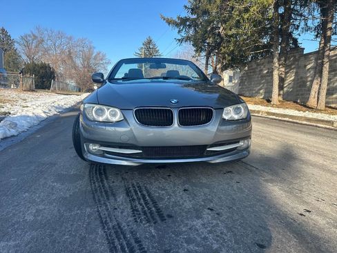 Used 2011 BMW 328i Convertible image 2