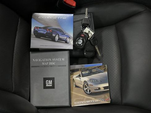 Used 2007 Chevrolet Corvette Convertible w/ Preferred Equipment Group RWD image 55