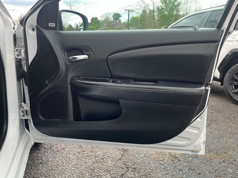 Used 2013 Chrysler 200 Limited FWD image 26
