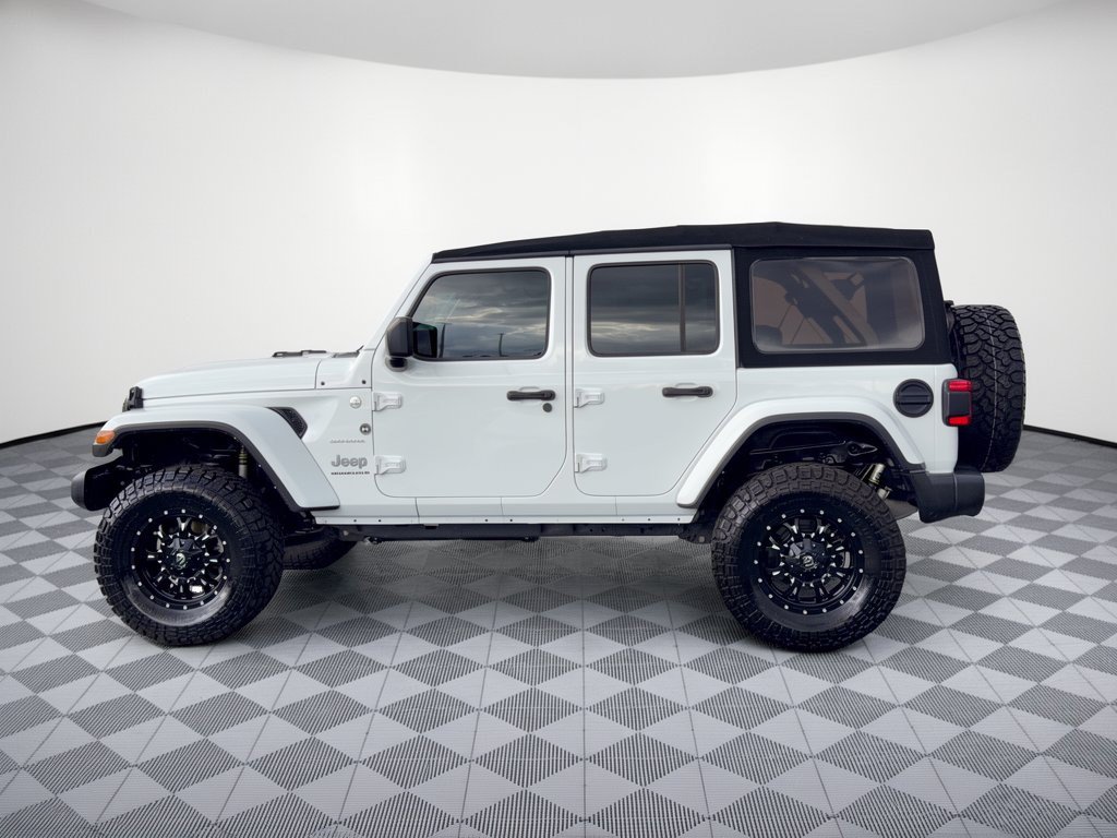 Used 2024 Jeep Wrangler Unlimited Sahara AWD/4WD image 2