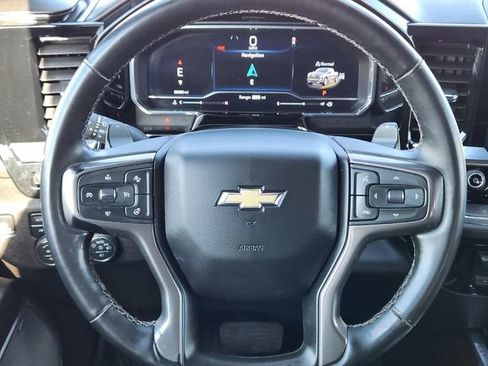 Used 2025 Chevrolet Silverado 1500 High Country w/ Technology Package AWD/4WD image 7