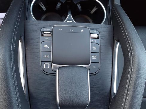 Used 2025 Mercedes-Benz GLS 450 4MATIC image 18