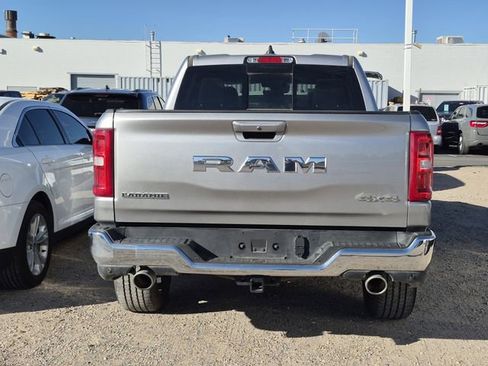 Used 2025 RAM 1500 Laramie AWD/4WD image 9