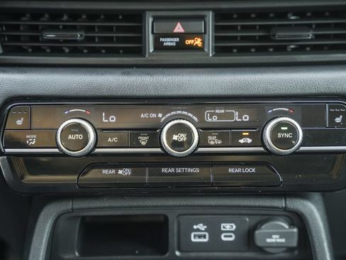 Used 2024 Honda Pilot EX-L image 22