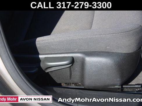 Used 2025 Chevrolet Malibu LT FWD image 20