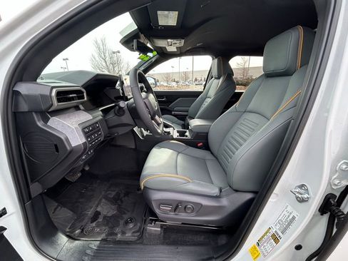 Used 2026 Toyota Tacoma Trailhunter image 10