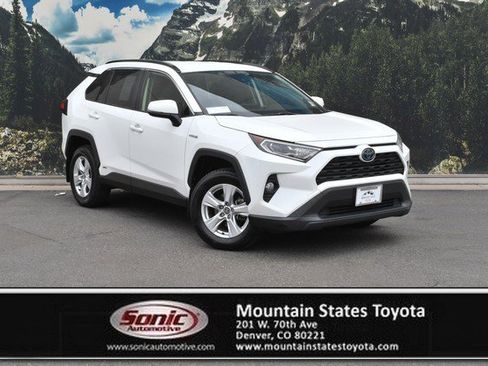 Used 2021 Toyota RAV4 XLE w/ XLE Grade Weather Package AWD/4WD image 1