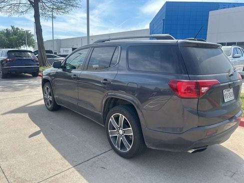 Used 2017 GMC Acadia Denali w/ Technology Package image 2