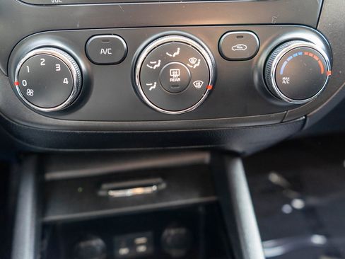 Used 2016 Kia Forte LX image 22