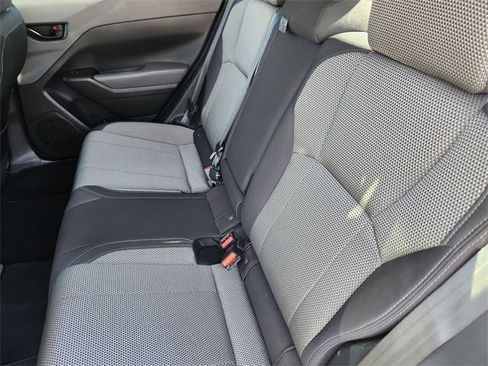 Used 2024 Subaru Crosstrek 2.0i Premium image 12