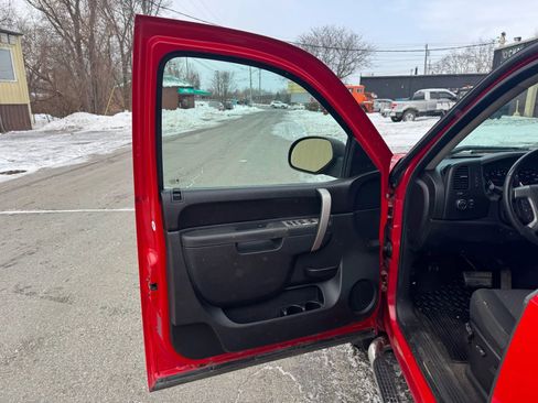 Used 2010 Chevrolet Silverado 1500 LT w/ Power Pack Plus image 9
