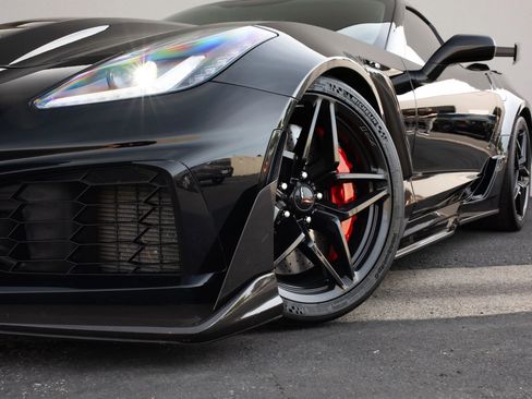 Used 2019 Chevrolet Corvette ZR1 image 38