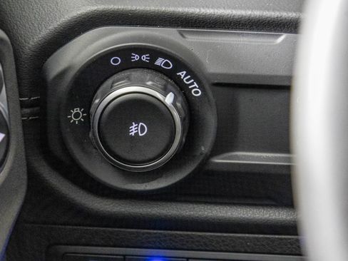 Used 2024 Jeep Wrangler Unlimited Sahara AWD/4WD image 32