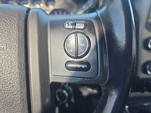 Used 2014 Ford F550 4x4 Crew Cab Super Duty w/ Lariat Interior Package image 26