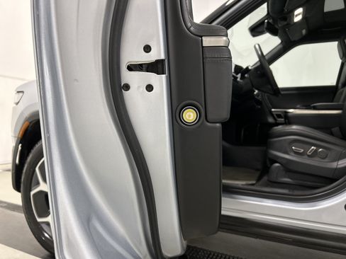 Used 2023 Rivian R1T Adventure AWD/4WD image 32
