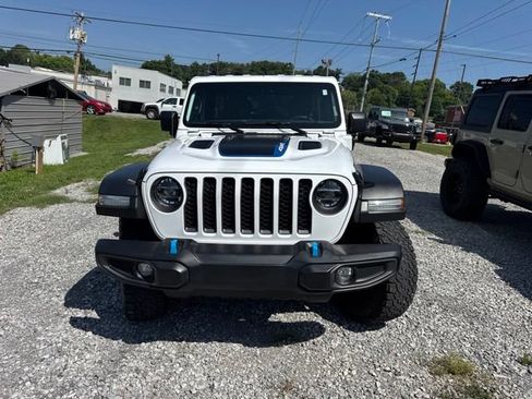 Used 2022 Jeep Wrangler Unlimited Rubicon 4xe w/ Cold Weather Group AWD/4WD image 2