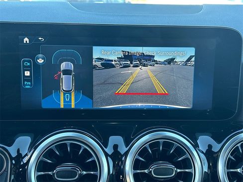 Certified 2026 Mercedes-Benz GLA 250 4MATIC image 31