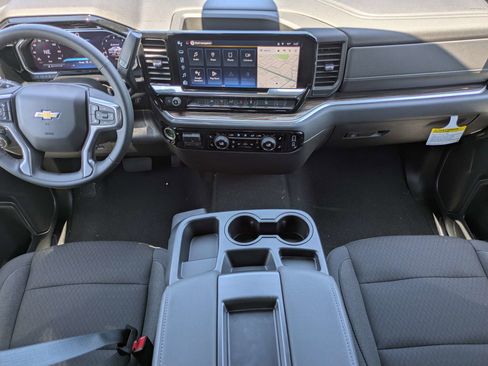 New 2026 Chevrolet Silverado 1500 LT w/ Z71 Off-Road Package AWD/4WD image 9