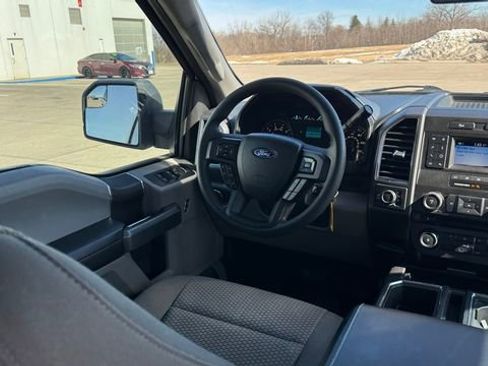 Used 2018 Ford F150 XLT image 14