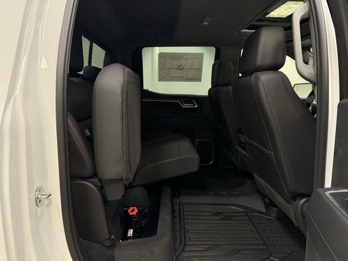 New 2026 GMC Sierra 1500 Elevation image 18