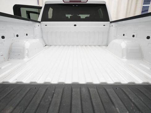 Used 2022 GMC Sierra 1500 SLT w/ SLT Convenience Package AWD/4WD image 10