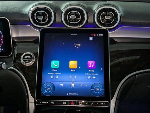 Certified 2025 Mercedes-Benz GLC 300 image 14