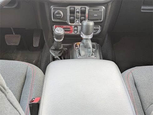 New 2025 Jeep Gladiator Rubicon w/ Convenience Group image 19