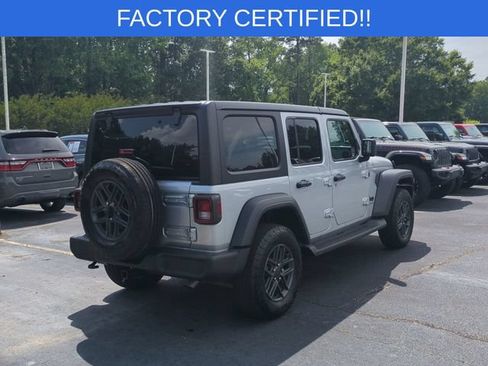 Used 2024 Jeep Wrangler Unlimited Sport AWD/4WD image 5