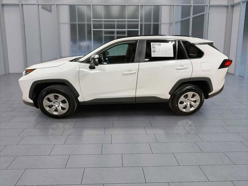 Certified 2019 Toyota RAV4 LE image 5