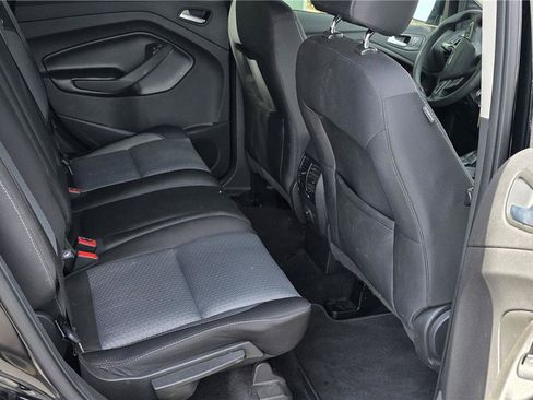 Used 2017 Ford Escape SE FWD image 12