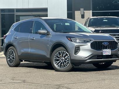 New 2024 Ford Escape SE w/ PHEV Premium Package