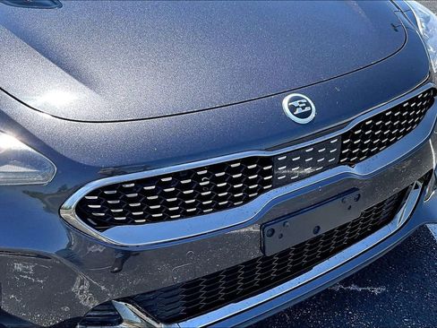Used 2018 Kia Stinger GT1 AWD/4WD image 28