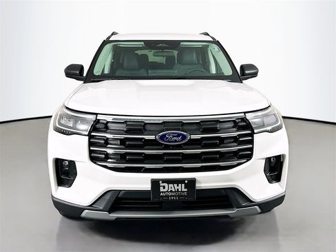 New 2026 Ford Explorer Active w/ Active Comfort Package image 2