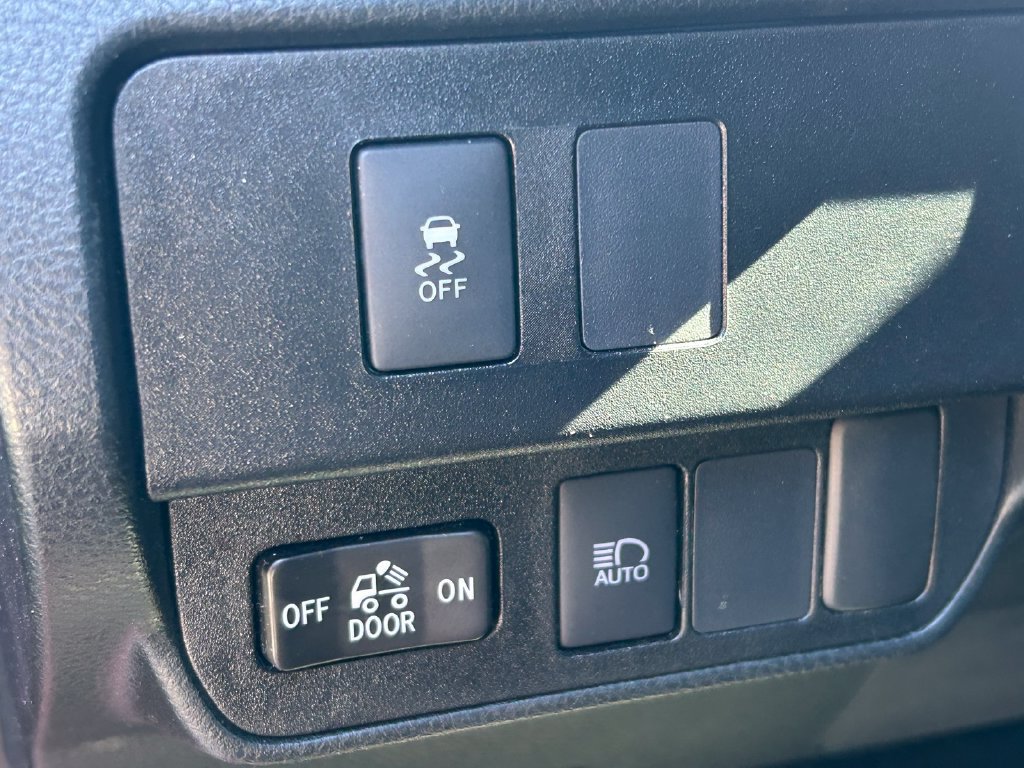 Used 2021 Toyota Tacoma SR5 RWD image 24