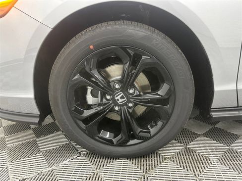 New 2025 Honda Accord SE image 13