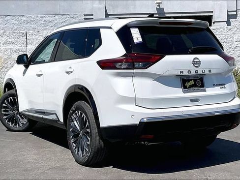 New 2026 Nissan Rogue Platinum w/ Platinum Premium Package AWD/4WD image 2