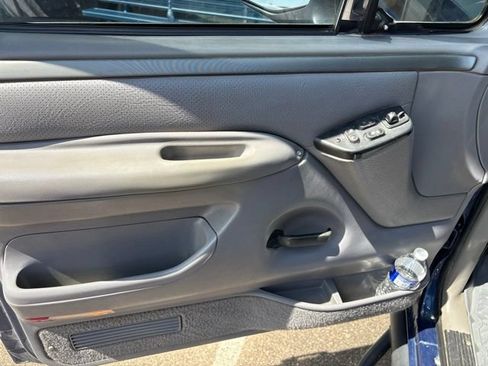 Used 1994 Ford Bronco Eddie Bauer AWD/4WD image 17