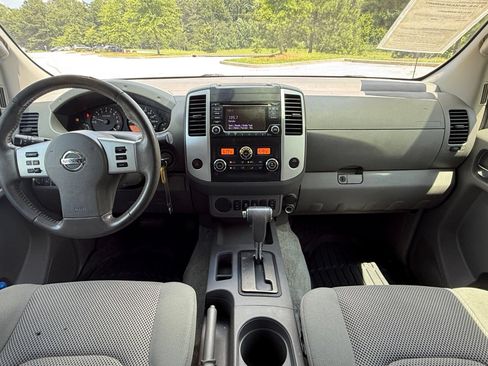 Used 2016 Nissan Frontier SV w/ SV Value Truck Package RWD image 23