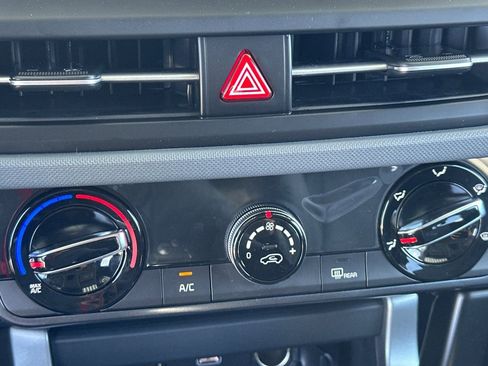 New 2026 Kia Seltos LX image 20