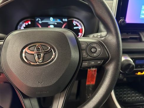 Certified 2025 Toyota RAV4 LE AWD/4WD image 20