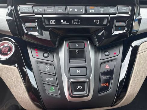 Certified 2024 Honda Odyssey Touring image 18