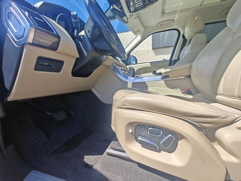 Used 2015 Land Rover Range Rover Sport HSE AWD/4WD image 14