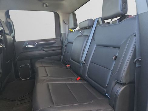 Used 2024 GMC Sierra 3500 SLT image 15