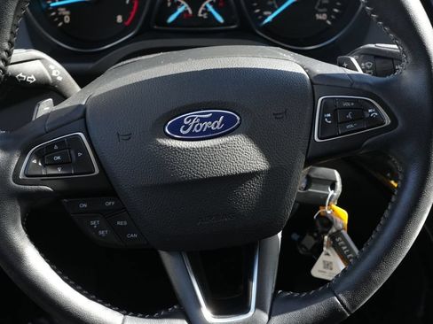 Used 2018 Ford Escape SE AWD/4WD image 17