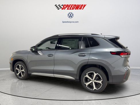 New 2026 Volkswagen Tiguan SE AWD/4WD image 9