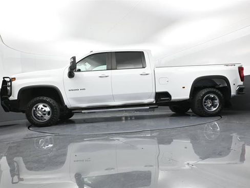 Used 2024 Chevrolet Silverado 3500 LT w/ Convenience Package AWD/4WD image 30