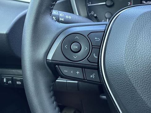 Used 2025 Toyota Corolla SE image 24